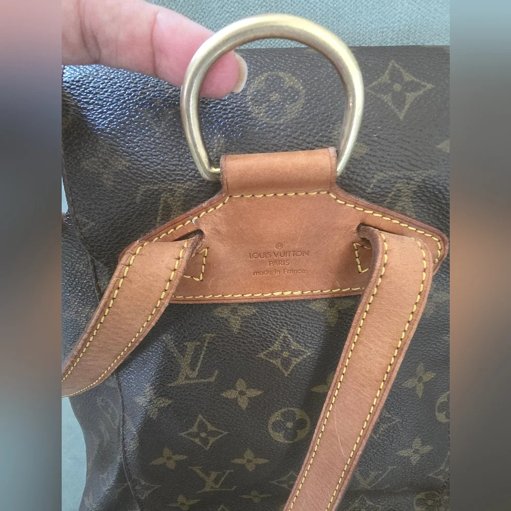 LOUIS VUITTON Montsouris MM Backpack Monogram Canvas - Picture 7 of 17